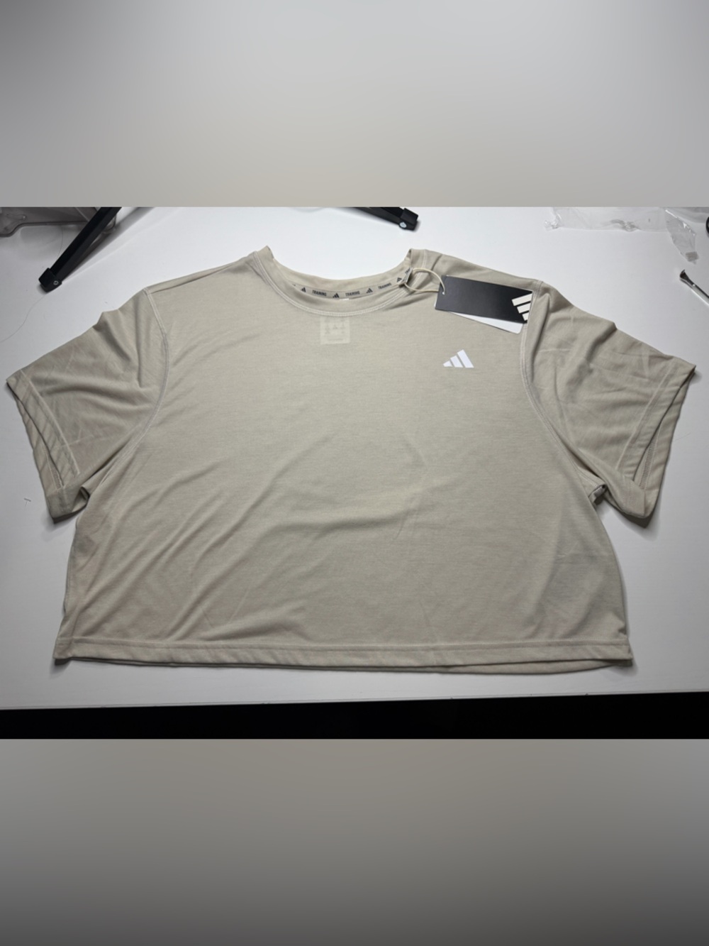 Adidas- NWT- Women's Size XL- Cream Crop Top